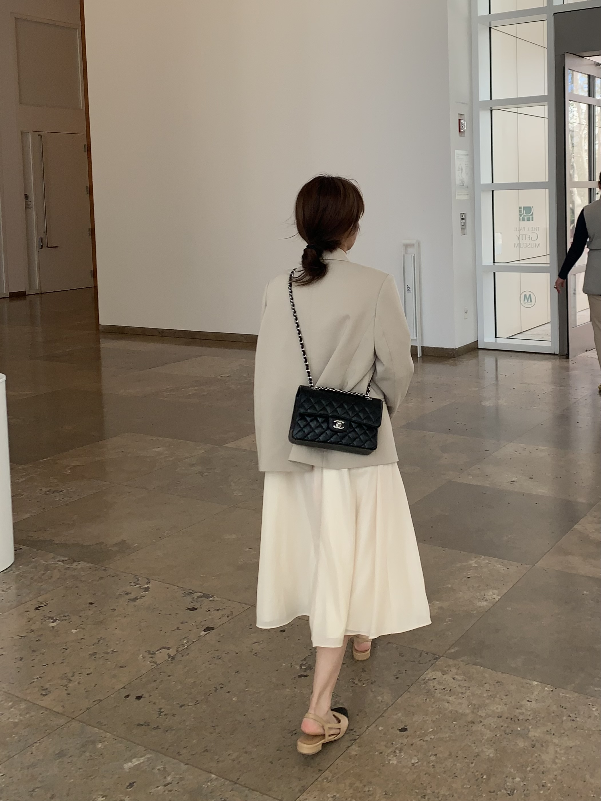 0FCD6F83-C434-4C22-9D5D-A68B5D1AB88A