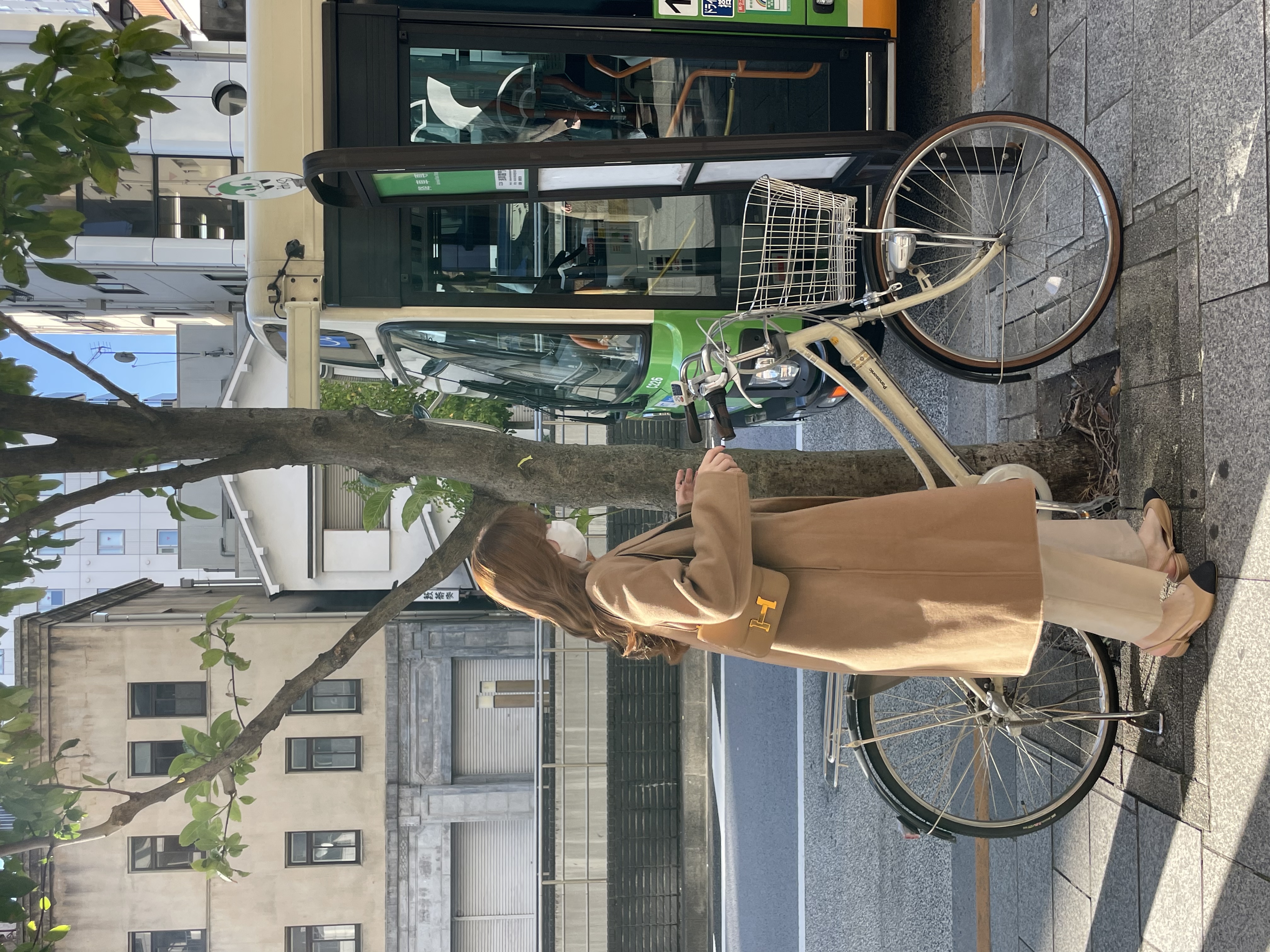 9BBE3AEE-8C4B-46E8-8110-6BCBC90ADDC5