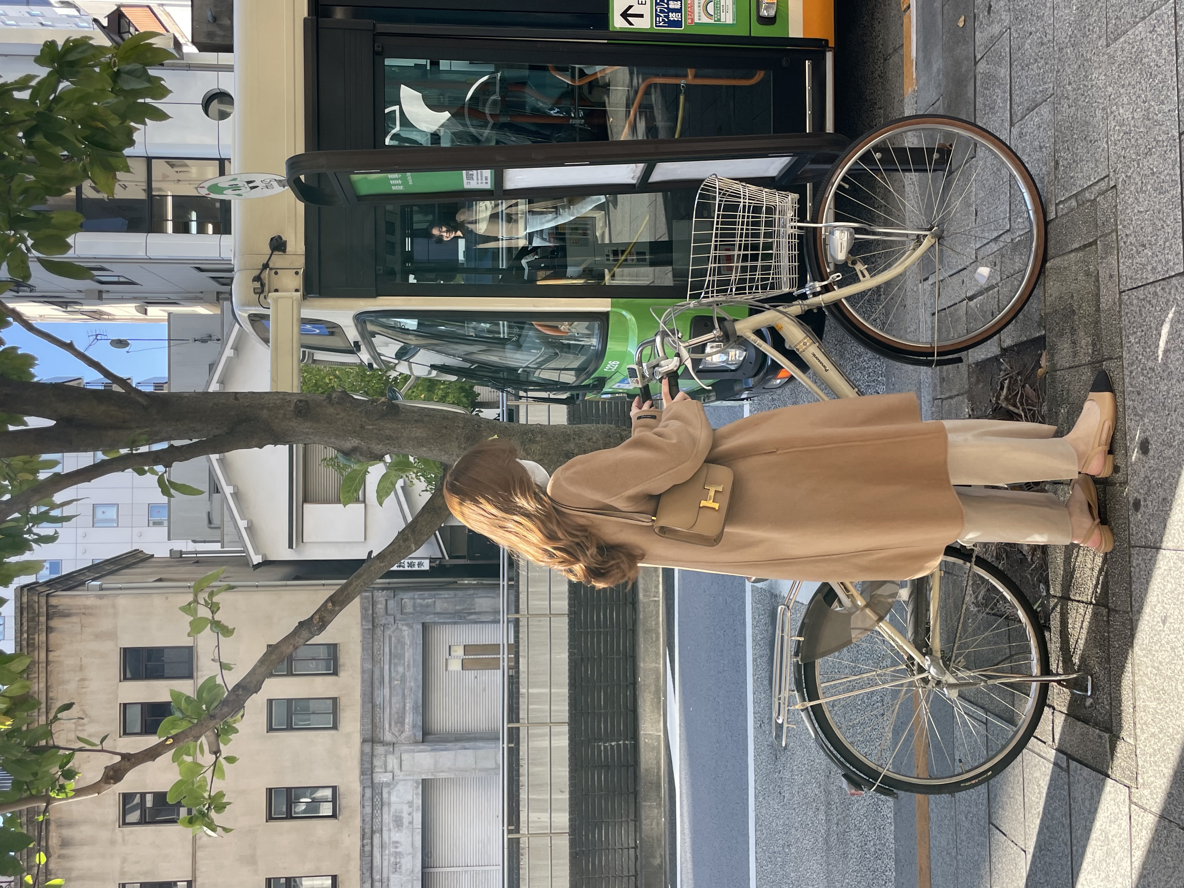 9F4C2F8B-DAE6-44CE-AEC7-48E1F3780B27