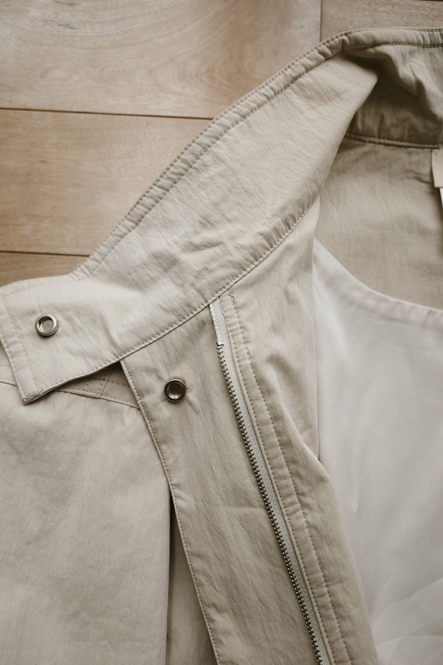 51981FB5-B717-4E14-8390-729A827F0E3D