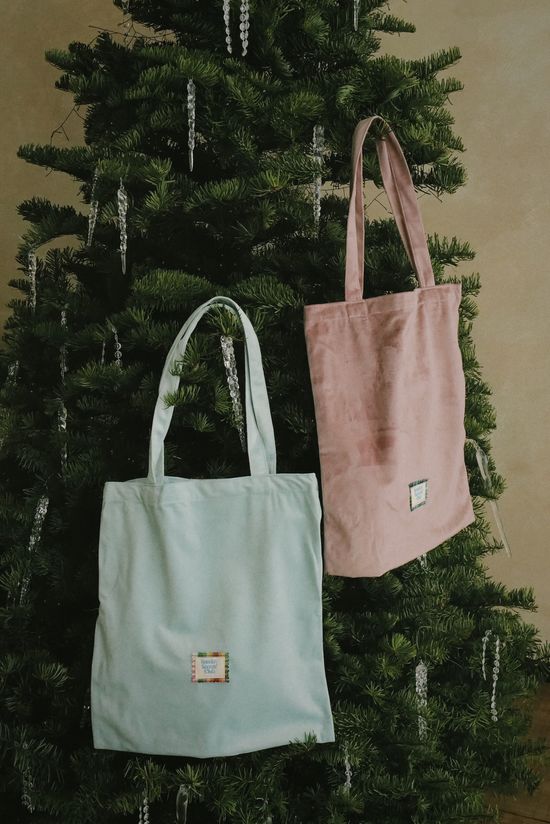  | A S H L E Y  /  STUDIO