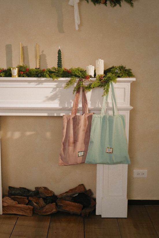  | A S H L E Y  /  STUDIO