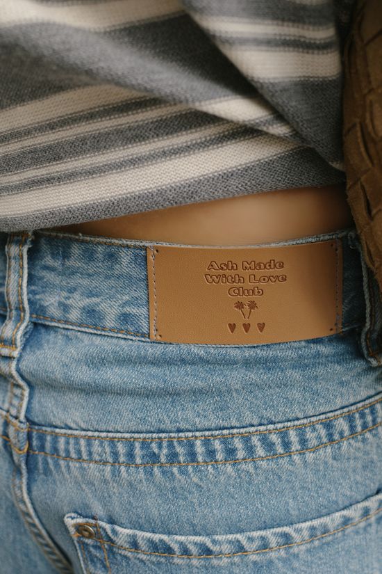  | A S H L E Y  /  STUDIO