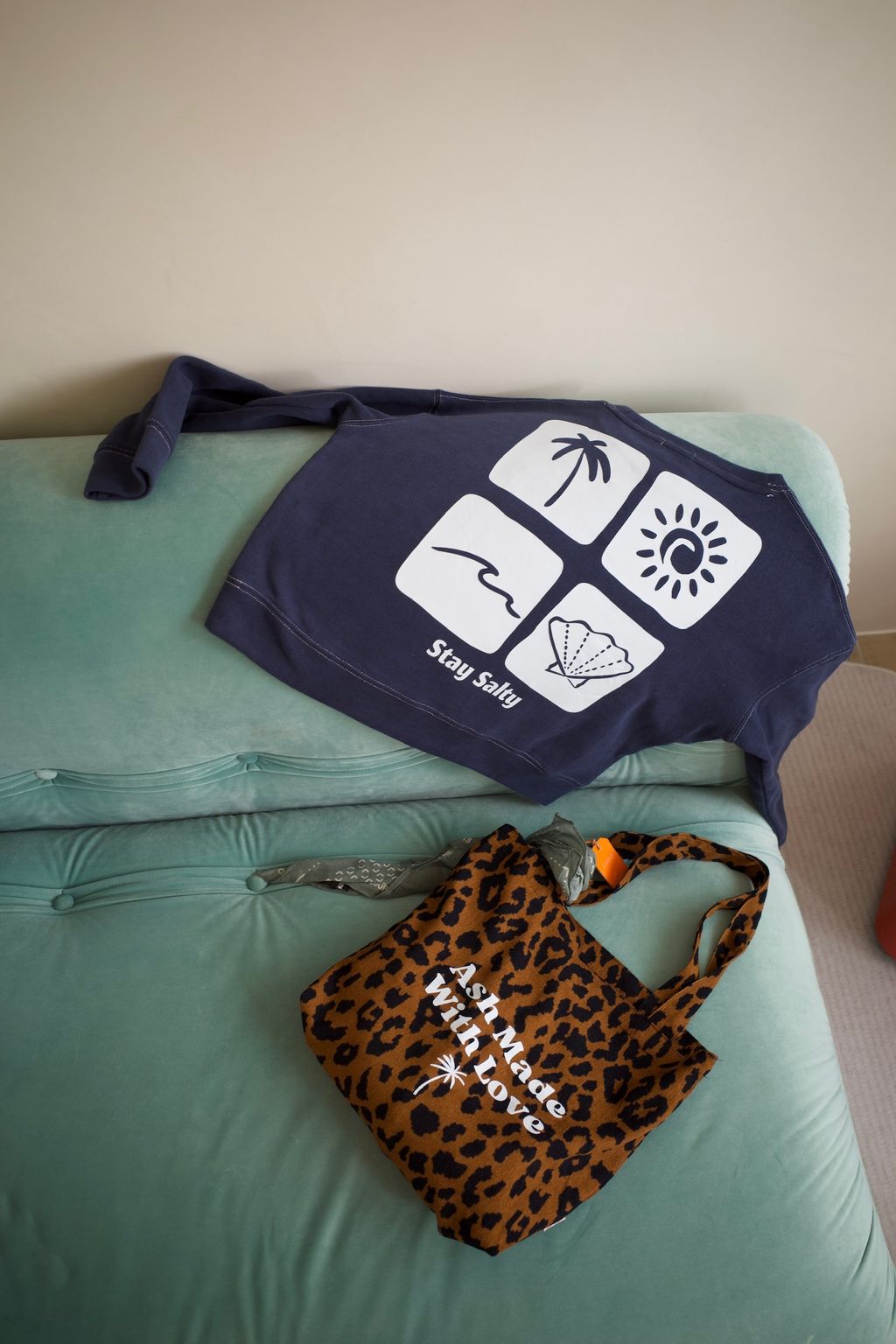 9867917A-24DD-4E9A-B7E9-99A997F7CD37