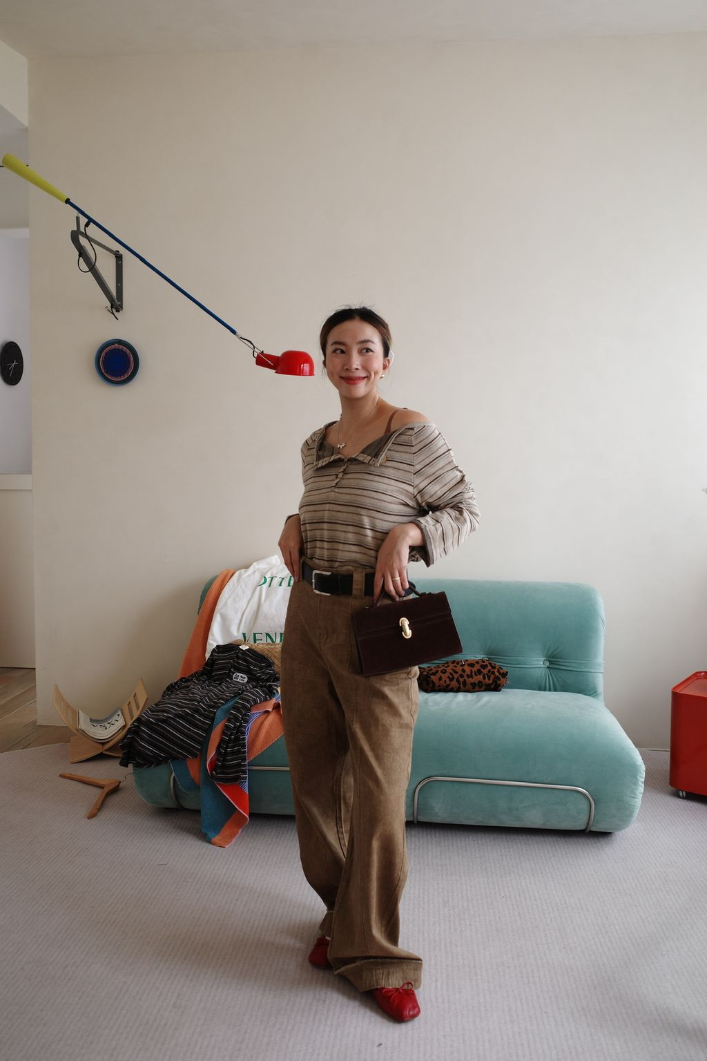 E384C44F-4C41-4748-900B-E4E43FF405CC