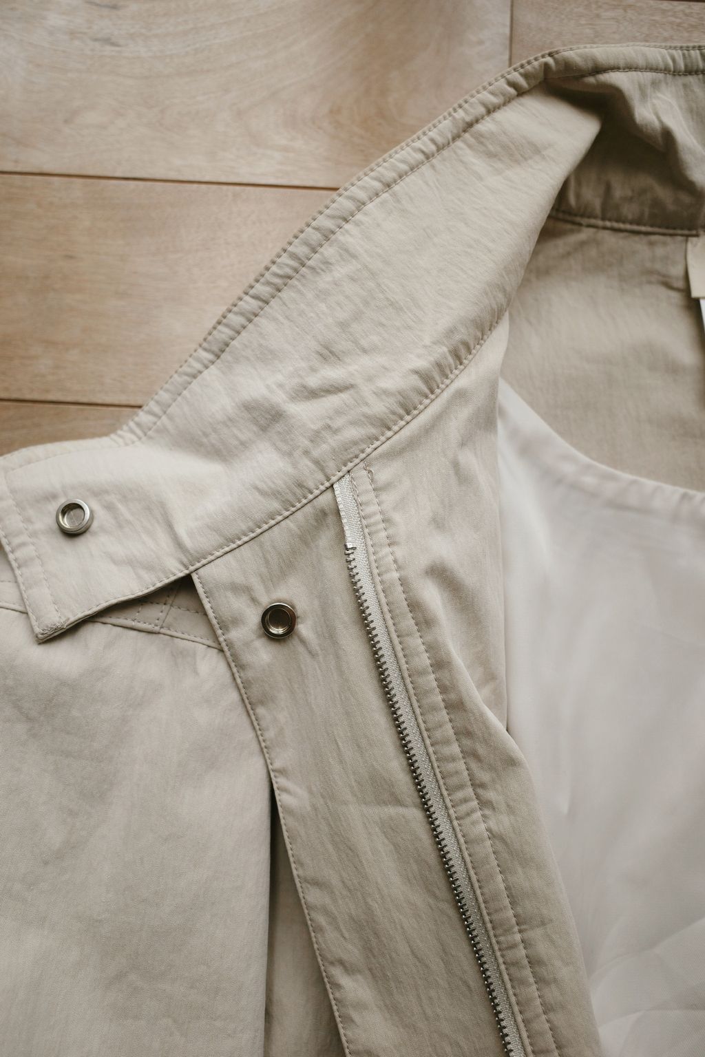 51981FB5-B717-4E14-8390-729A827F0E3D