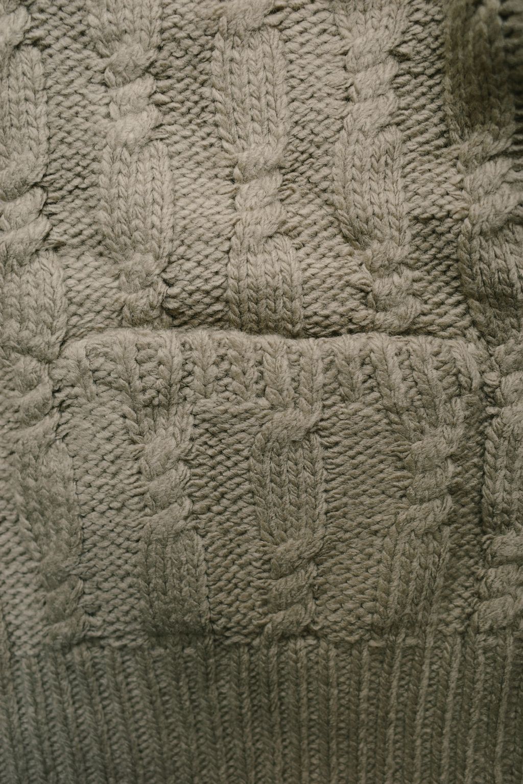 4166BF33-C7CD-4859-9127-7BAF8B4AA6E3