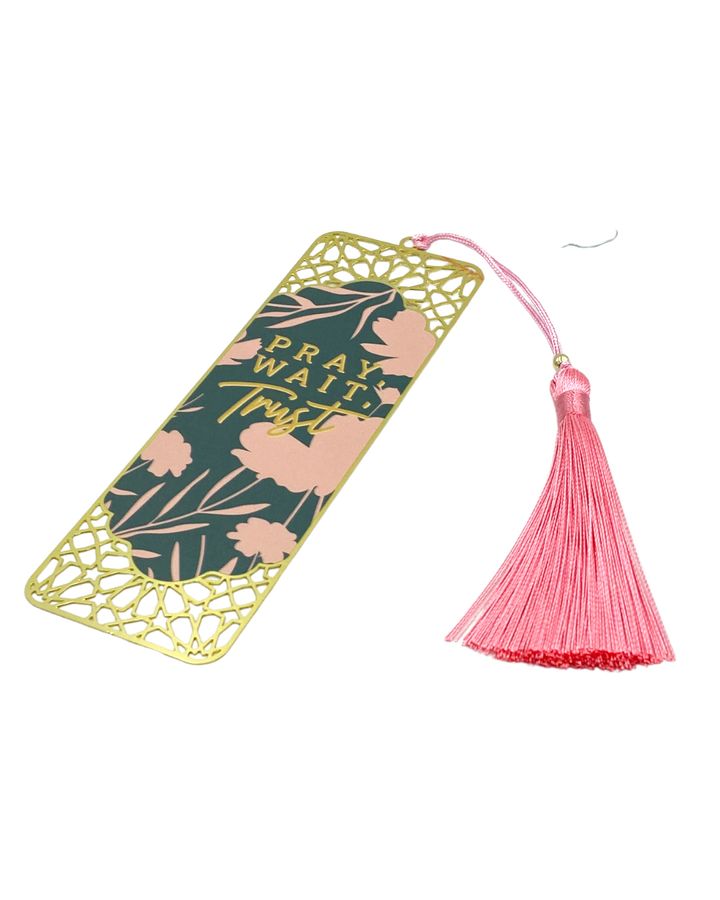 001 - dg bookmark - b