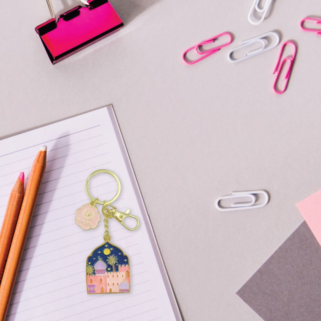 dg 2025 enamel keyring - 1080 x 1080-02