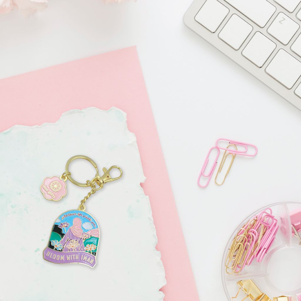 dg 2025 enamel keyring - 1080 x 1080-03