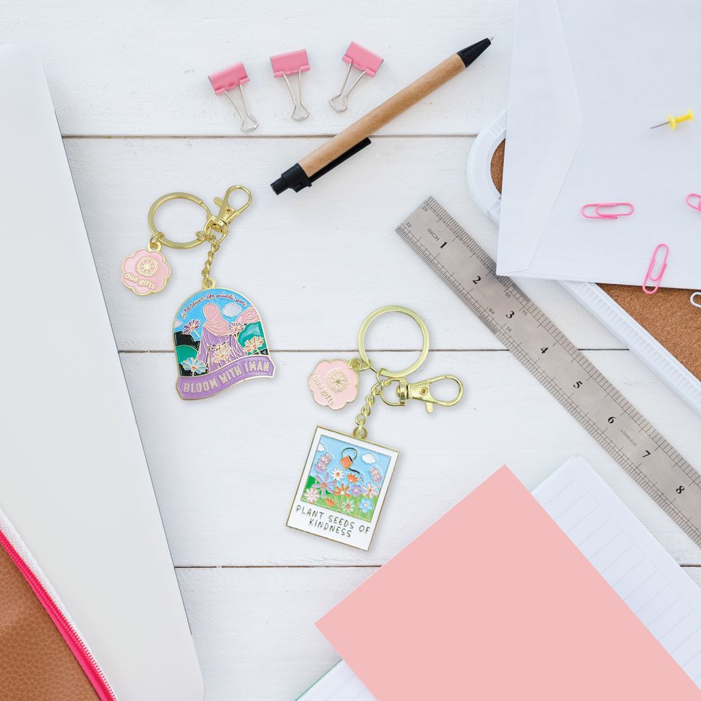 dg 2025 enamel keyring - 1080 x 1080-05