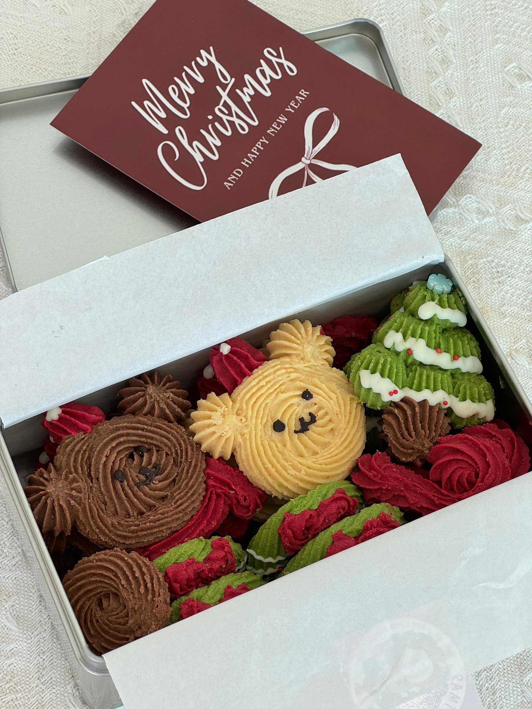 c2aed3a1-7e02-40e1-b6fb-cfc7d07ebc89