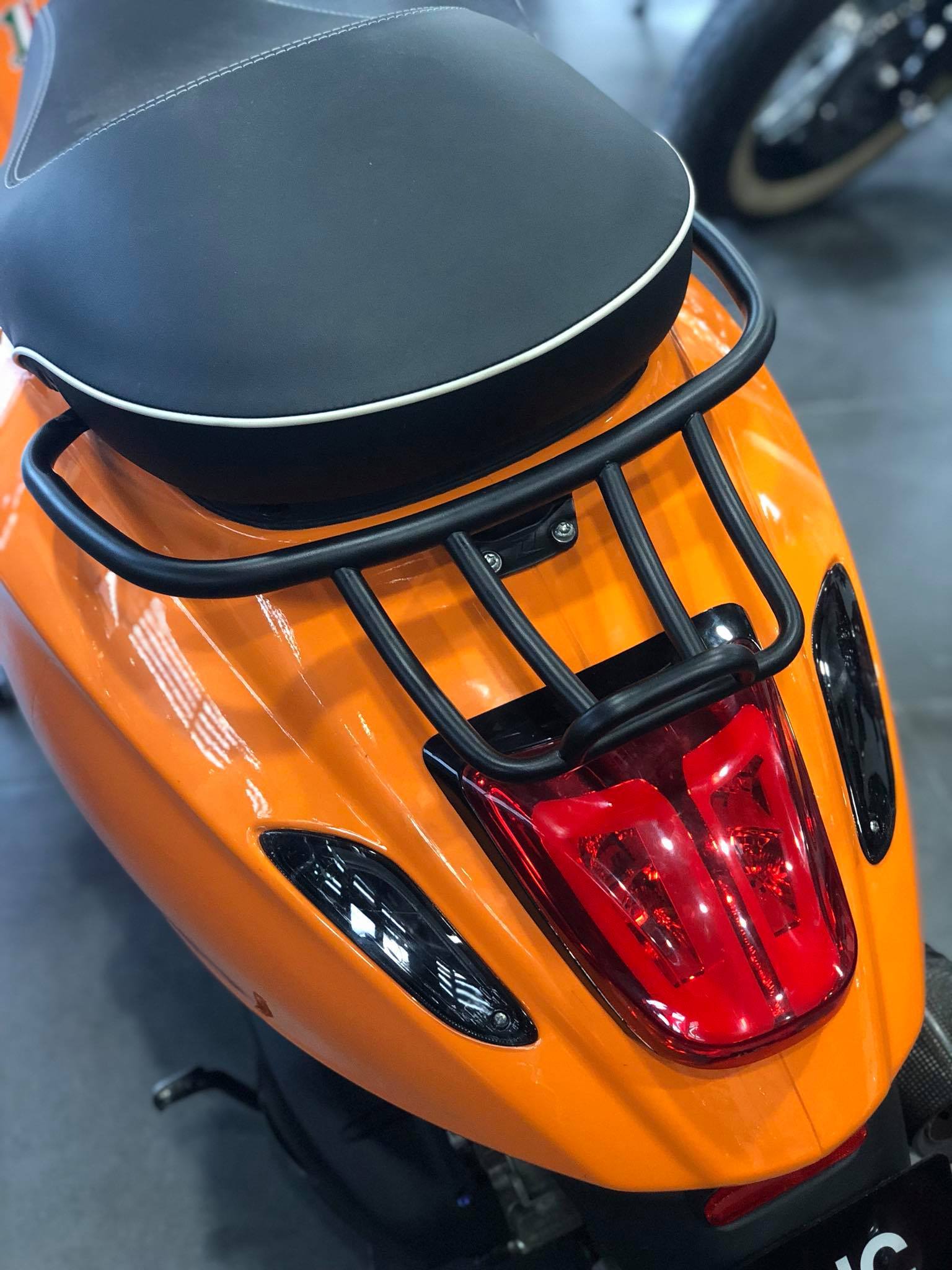 Zelioni Sport Rack – Vespa Planet