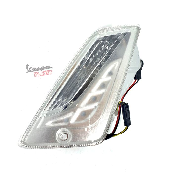 Turn Indicator Front LH GTSABS.jpg