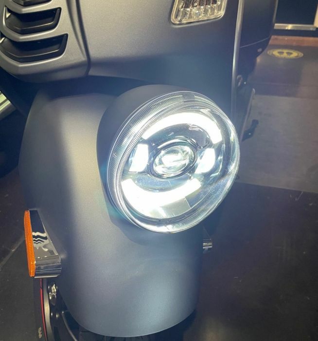 LED Headlight Vespa GTV300 – Vespa Planet