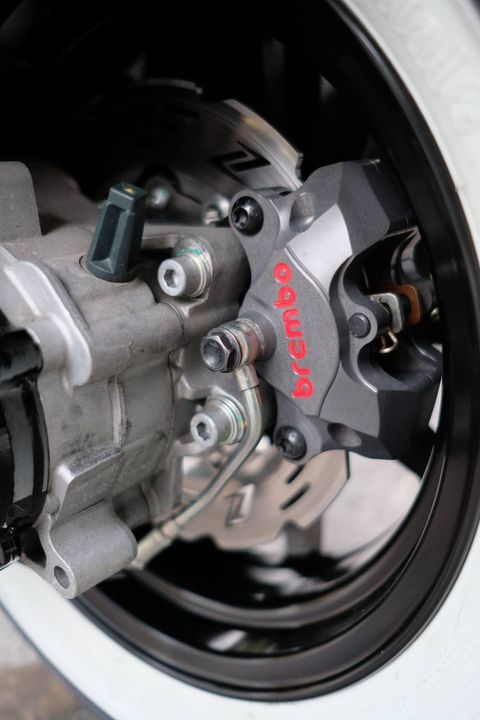 Brembo Racing P2 34 Billet CNC 2 Pots – Vespa Planet