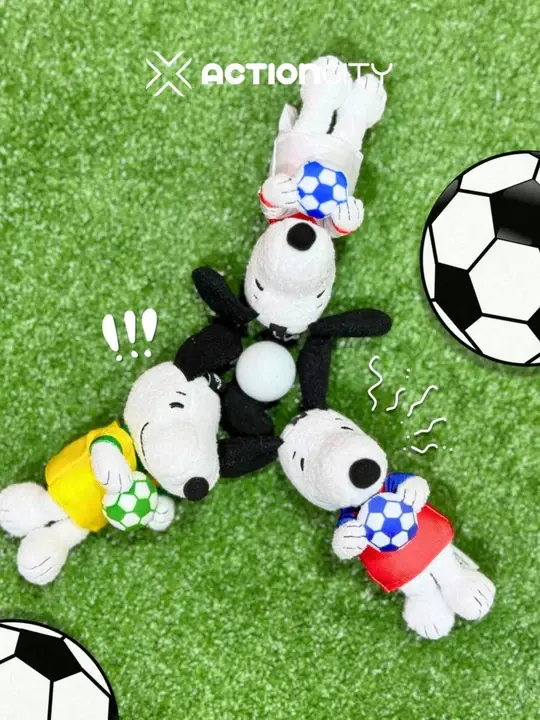 01_VIPOXPEANUTS Football Plush Keychain - Blind Box