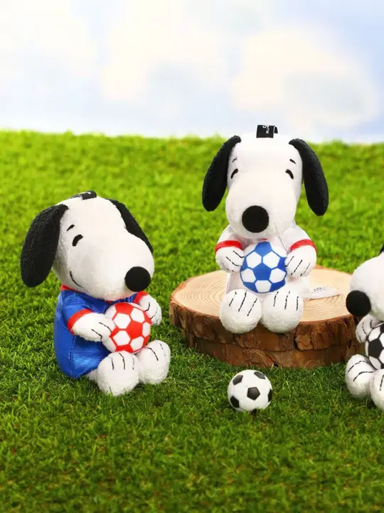 07_VIPOXPEANUTS Football Plush Keychain - Blind Box