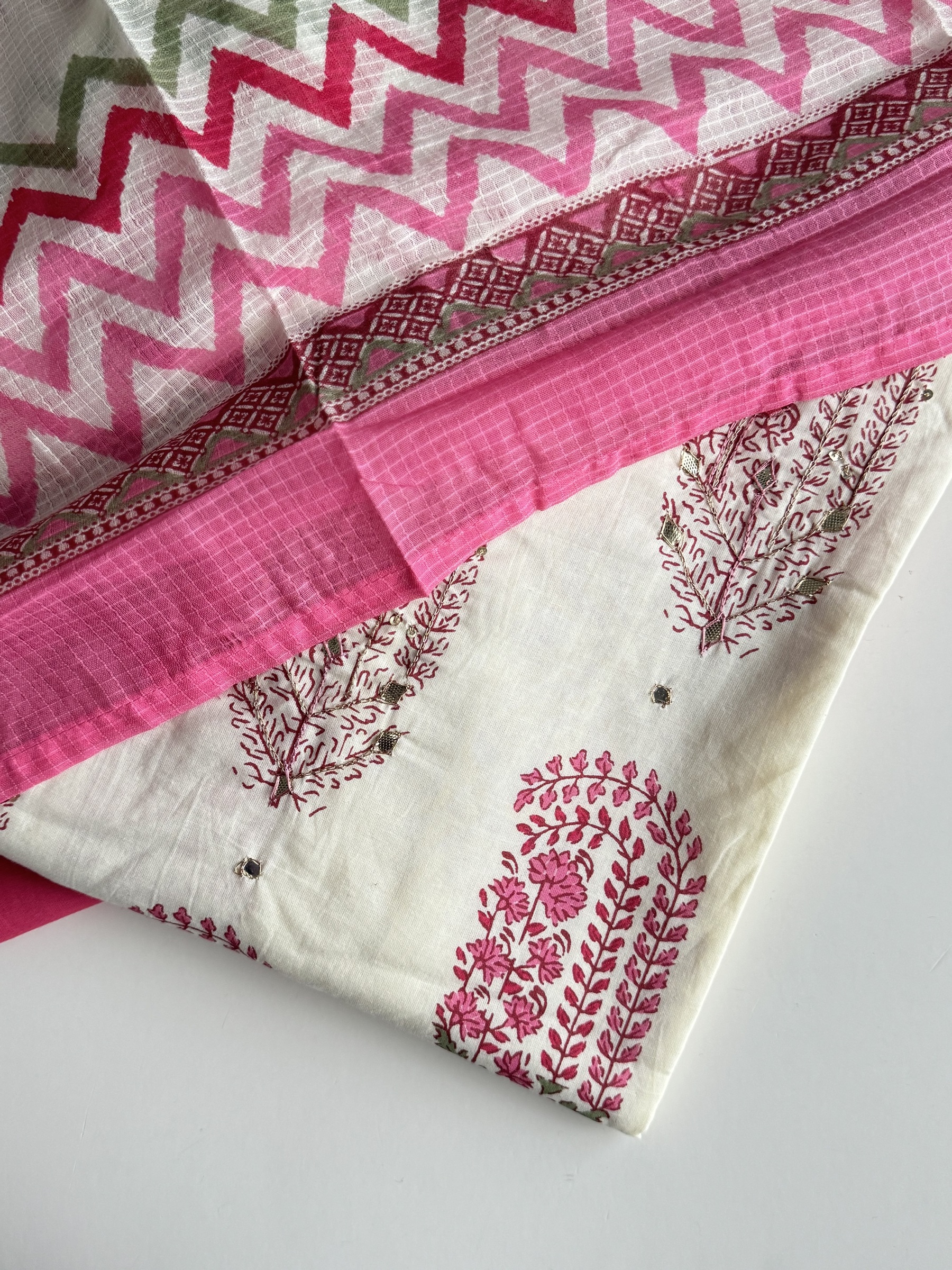 image_0A6408C6-22AC-4D6B-B8F8-74901D1FFC10_1771921879