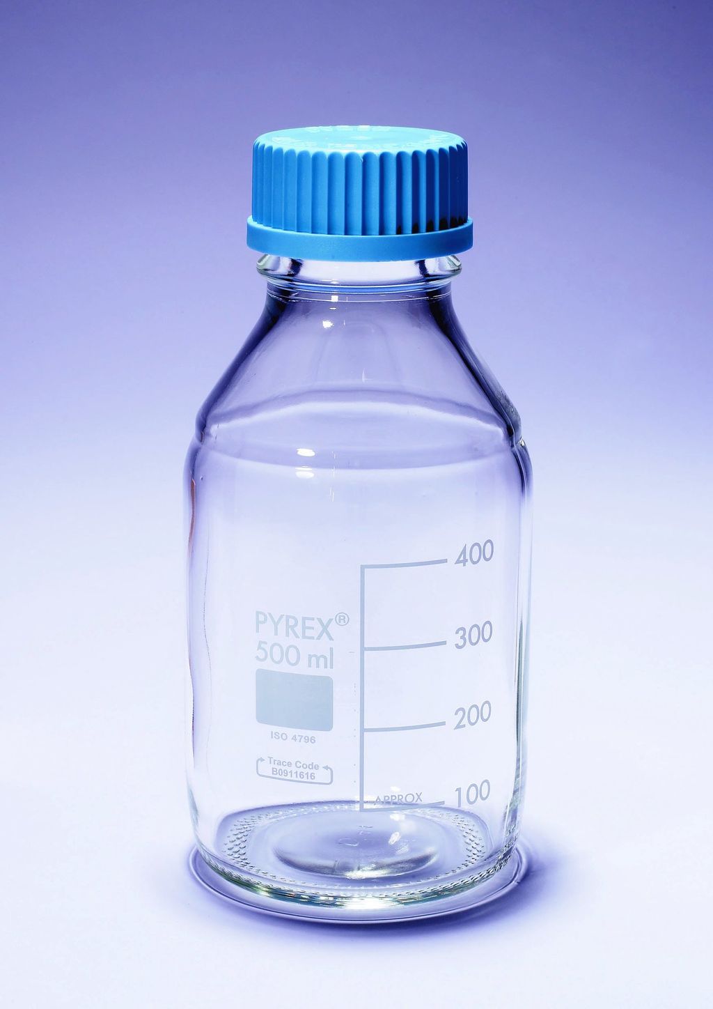 Product 30 - Bottles media-lab with cap and pouring ring.jpg