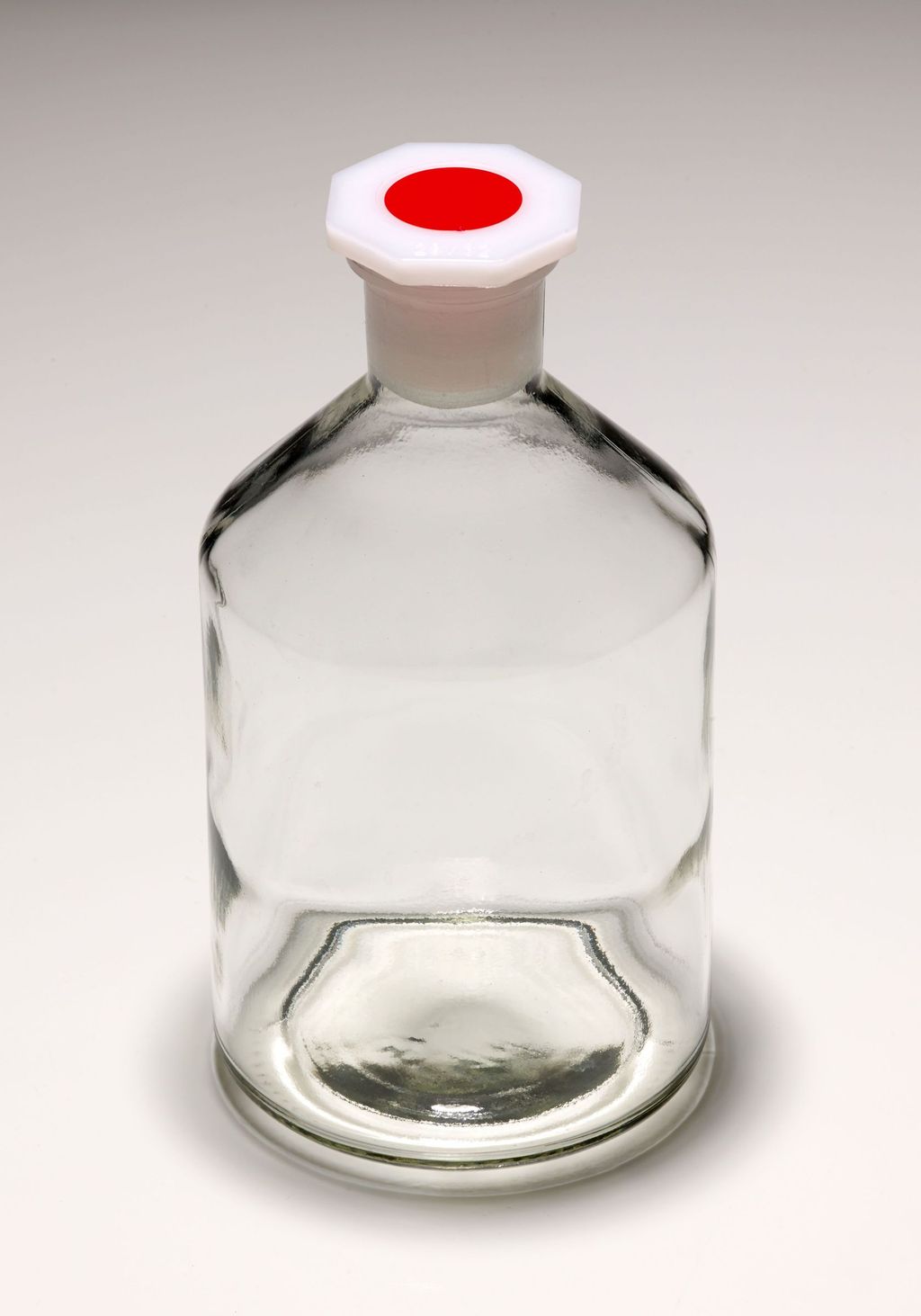 Product 40 - Reagent bottles clear soda-lime glass.jpg