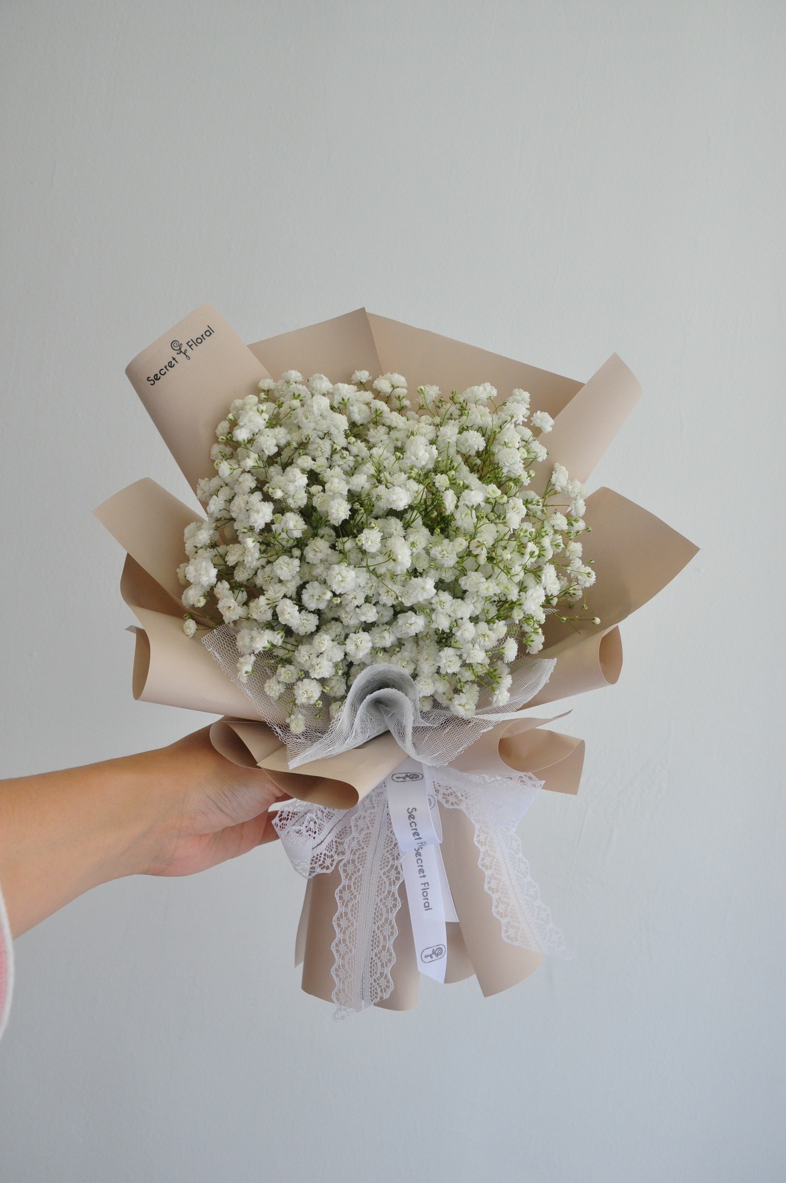 Mini baby's breath bouquet New York Florist: Flordel LLC