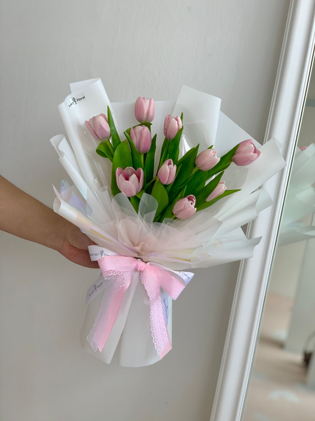 Pink tulip (5).jpeg