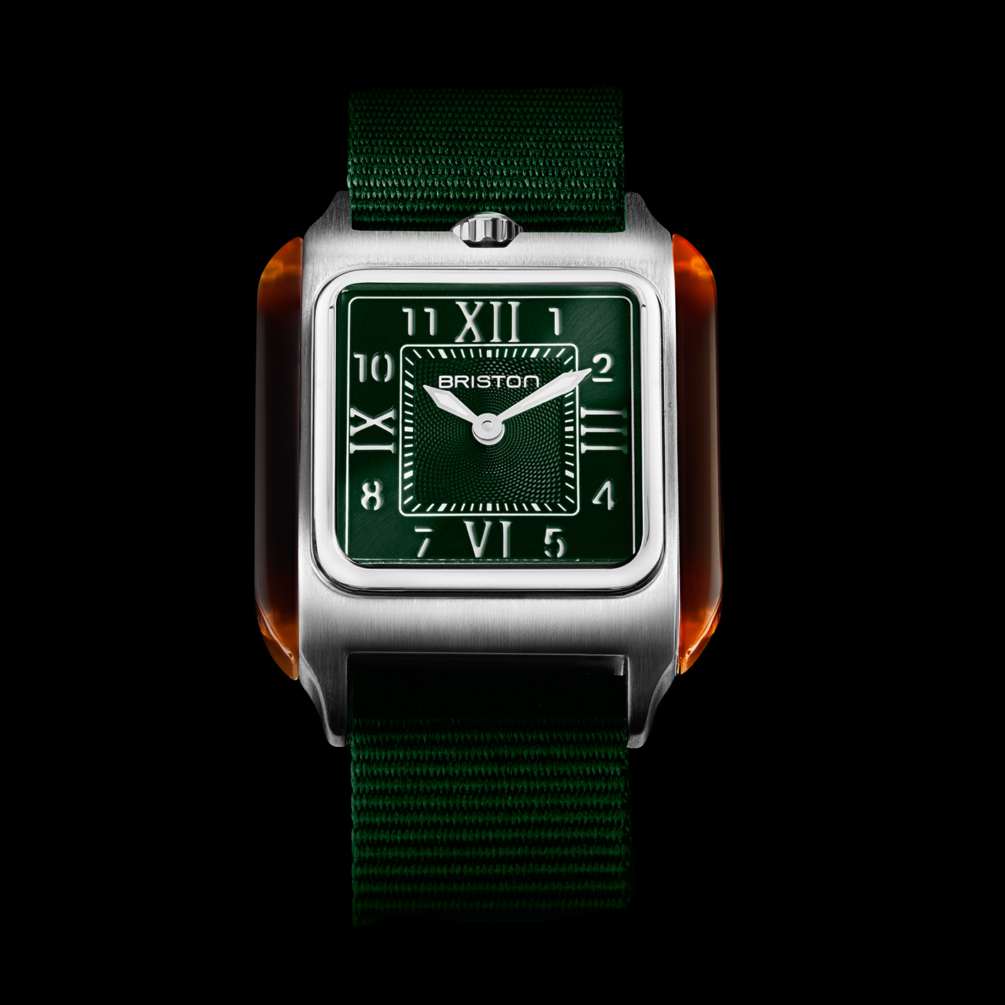 close-up- 262030.sa.t.10.nbg-web