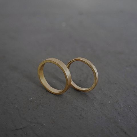 CF498CAF-7329-4E28-992F-2CDA3AE18A25