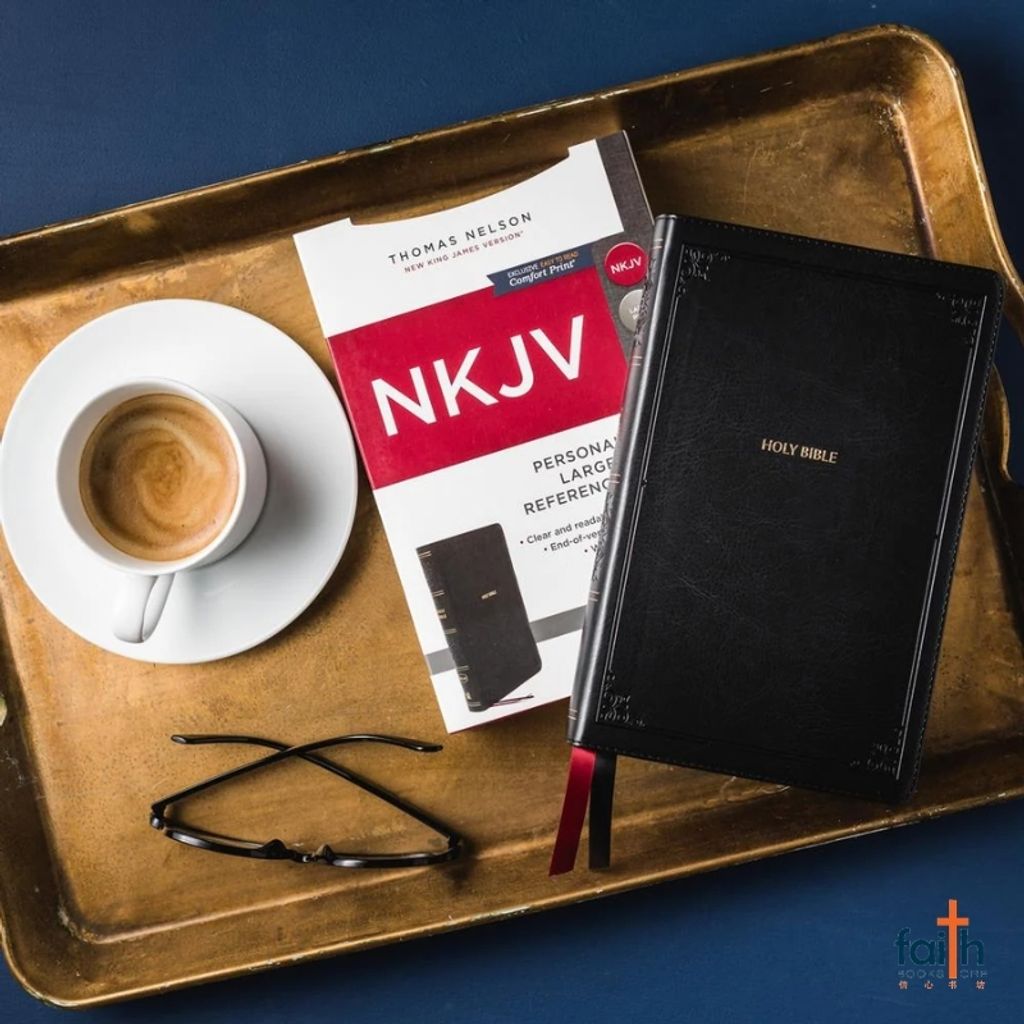 malaysia-online-christian-bookstore-faith-book-store-english-holy-bible-new-king-james-version-nkjv-personal-size-large-print-reference-bible-black-leathersoft-red-letter-thomas-nelson-9780785233619-8