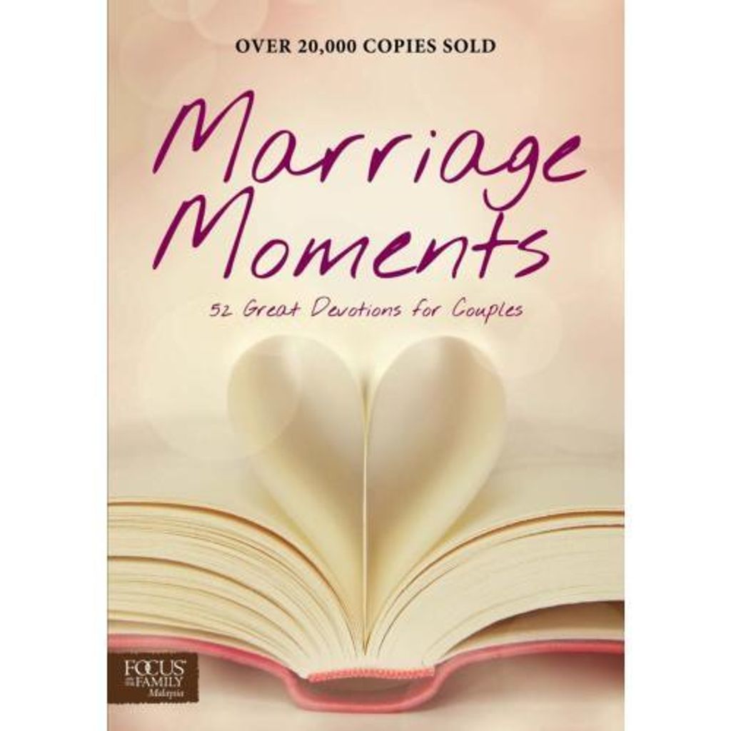 faith-book-store-english-book-marriage-moments-52-great-devotions-for-couples-9789834362593-500x500.jpg