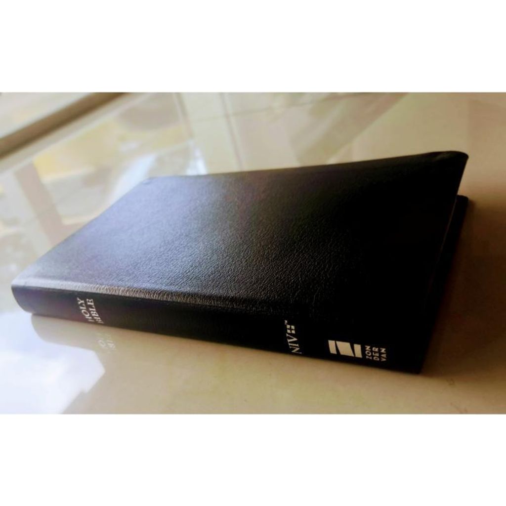 malaysia-online-christian-bookstore-faith-book-store-english-bible-NIV-thinline-bonded-leather-silver-edge-balck-9780310448761-side-800x800.jpg