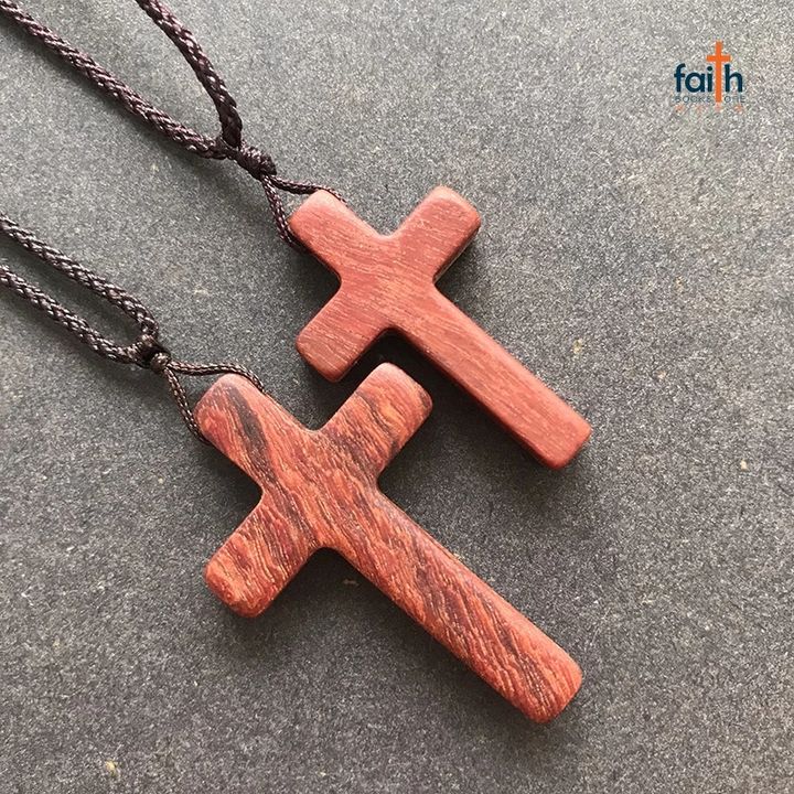 malaysia-online-christian-bookstore-faith-book-store-red-wood-cross-car-hanging-accessory-ornament-necklace-decoration-红木-十字架-项链车挂-favor-bookstore-800x800-1