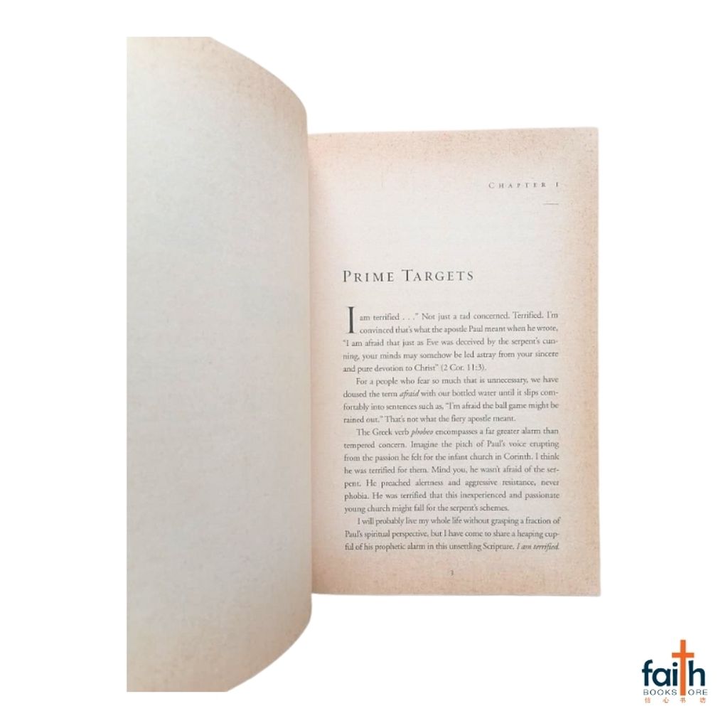malaysia-online-christian-bookstore-faith-book-store-english-book-when-godly-people-do-ungodly-things-arming-yourself-in-the-age-of-seduction-beth-moore-B&H-publishing-group-9780633152499-special-discount-800x800-4