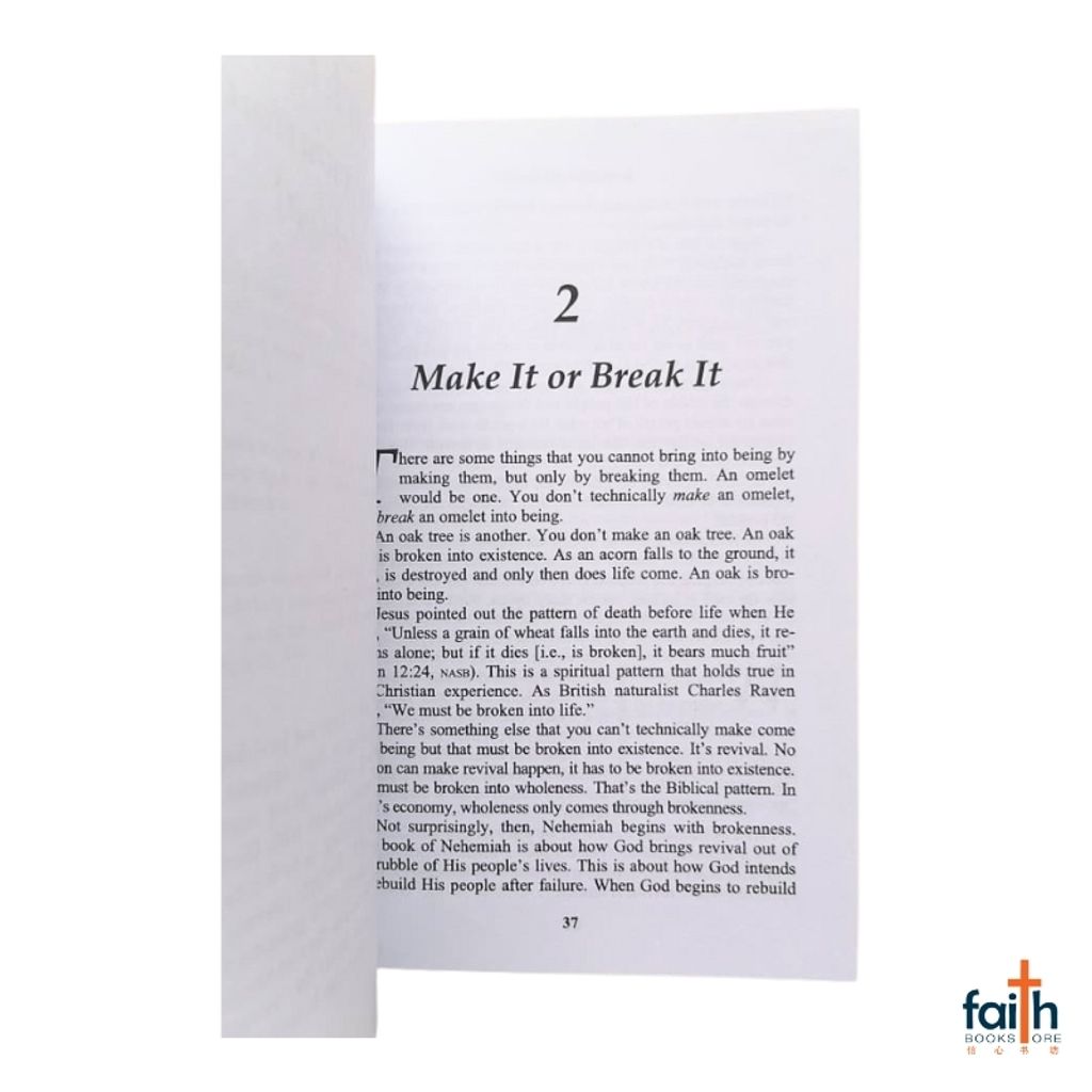 malaysia-online-christian-bookstore-faith-book-store-english-book-revival-in-the-rubble-how-god-rebuilds-his-broken-people-john-kitchen-pvm-harvest-resources-CLC-publications-9780875088730-800x800-5