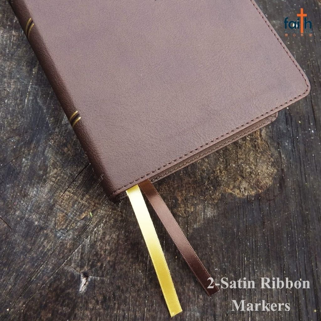 malaysia-online-christian-bookstore-faith-book-store-english-holy-bible-new-international-version-niv-larger-print-compact-bible-leathersoft-imitation-leather-brown-zondervan-red-letter-9780310458104-3