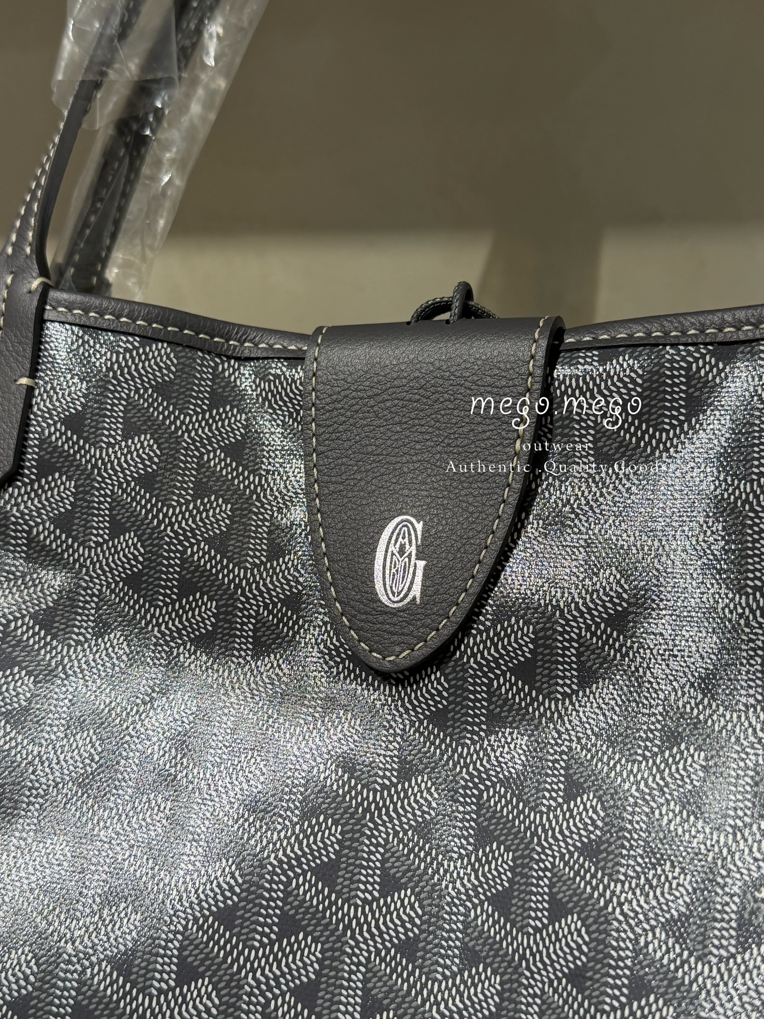 2069B383-08D5-414C-BDA4-F922A4C4FF64