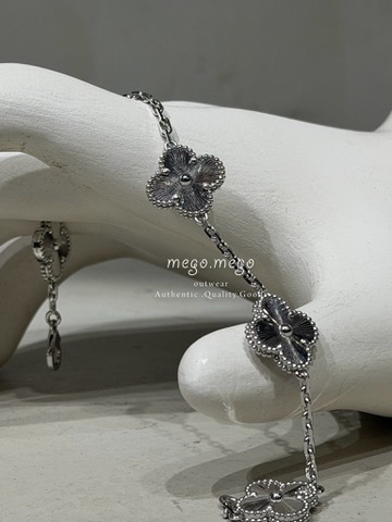 83CEFD2F-C5B4-4FF5-8C7C-0604799FDE09_4_5005_c