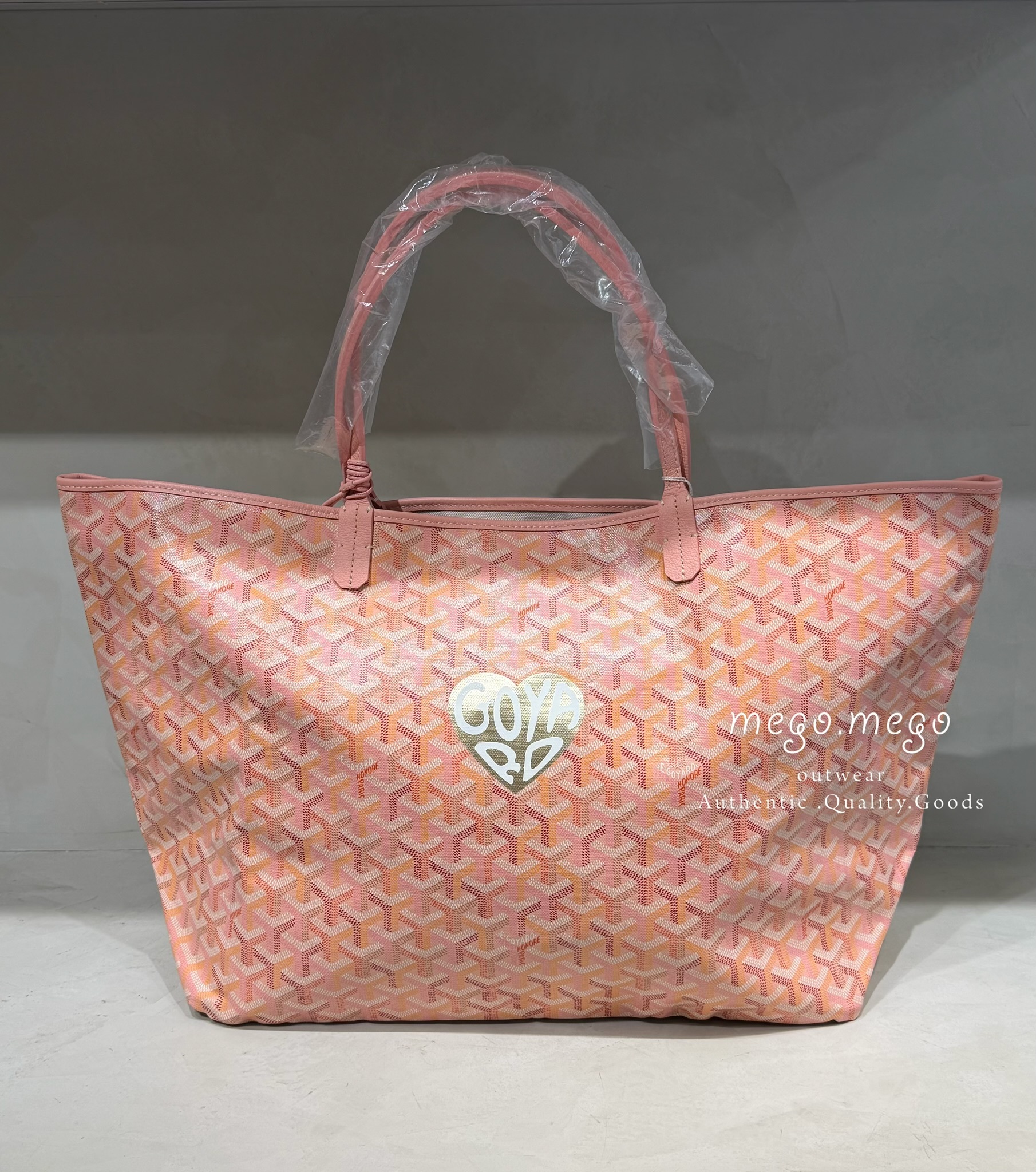 1C663B08-8135-429D-85DA-3060F540641E