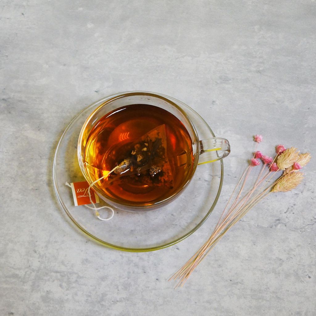 玫瑰紅茶-茶包與茶湯.jpg