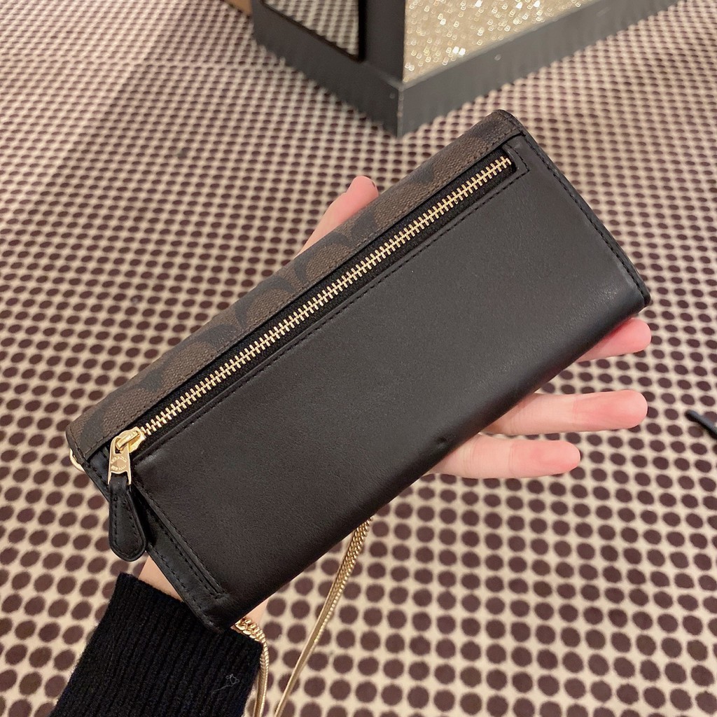 slim envelope wallet with chain in blocked signature canvas