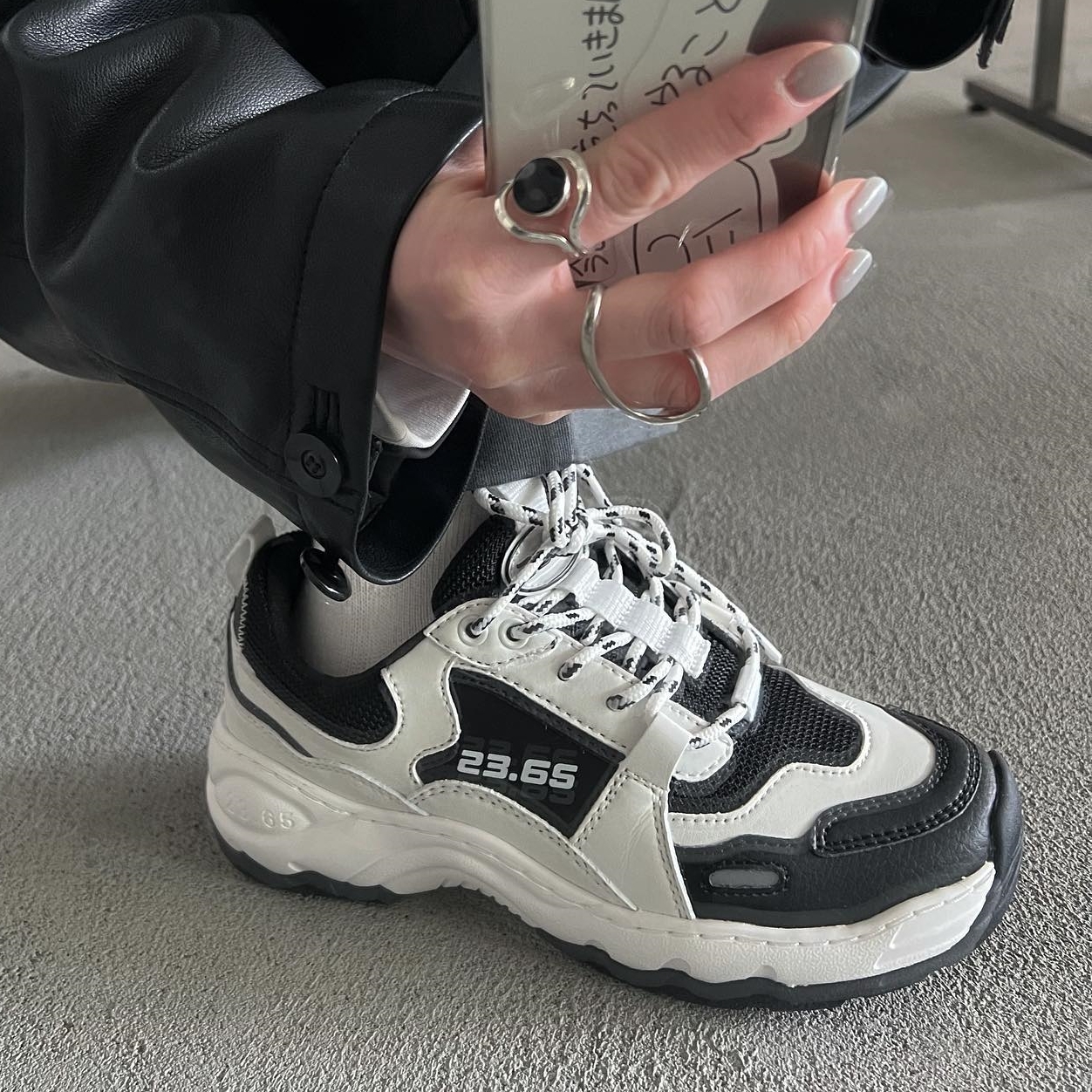 23.65 V2 Neo 運動鞋(兩色) – zerone