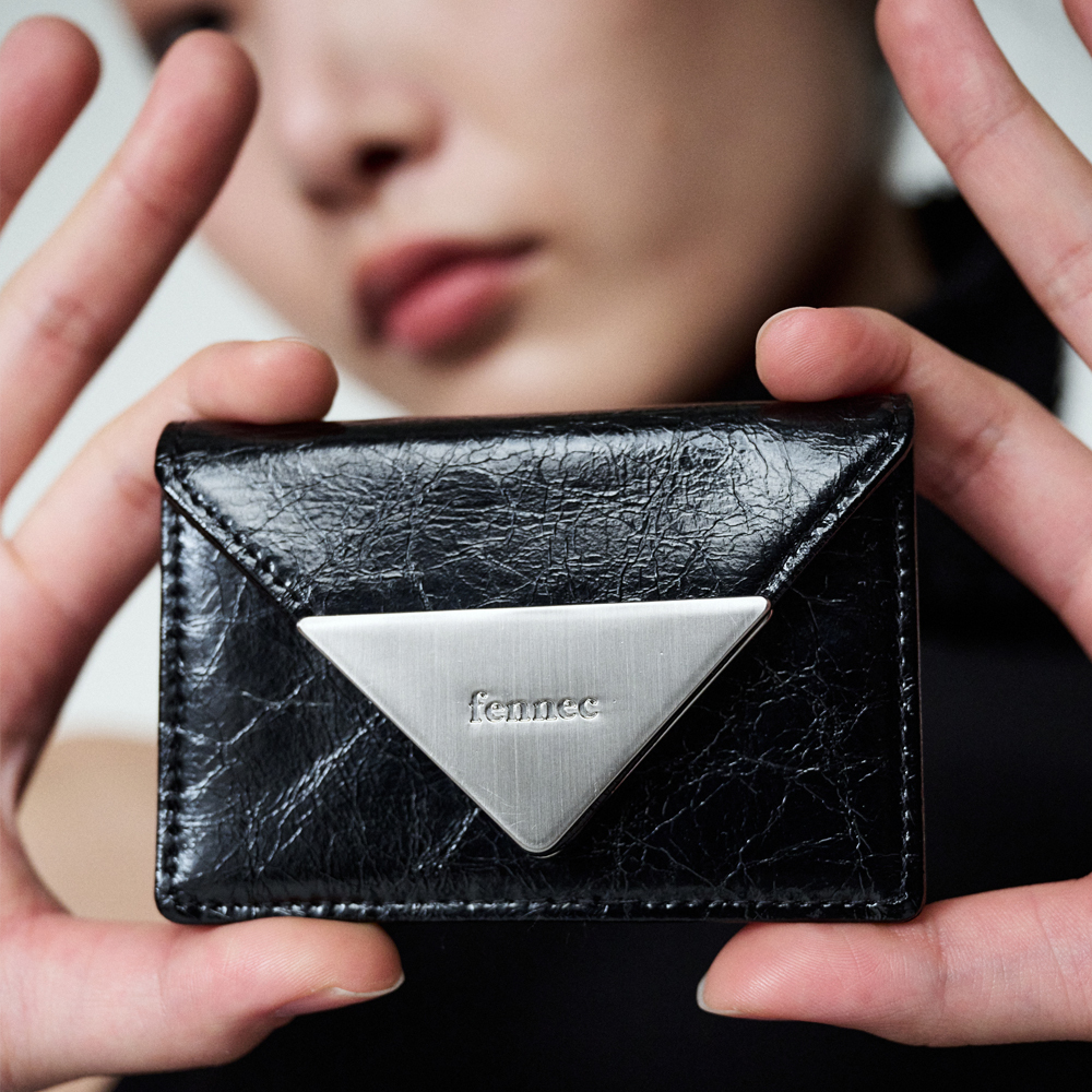 折りたたみ財布 FENNEC CRINKLE TRIANGLE ACCORDION POCKET SILVER FM1PK08SIF FENNEC Crinkle Triangle Accordion 皮夾(黑) – zerone