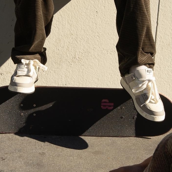 ◆ept◆ FAT OFF WHITE EP4SN1FA08001 East Pacific Trade Sneakers at Mayke.com