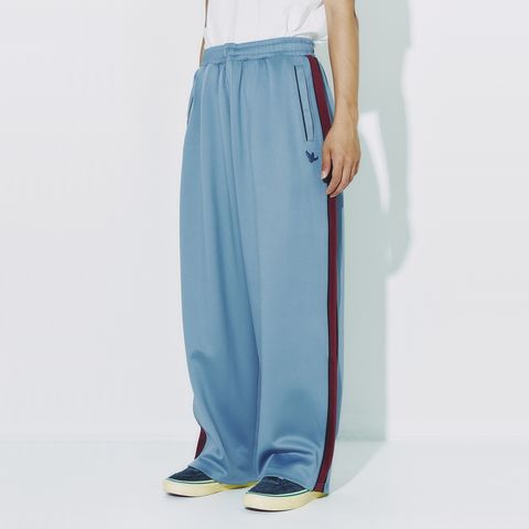 23fw_Angel_Embroidery_Piping_Jersey_Track_Pants_BL_fit