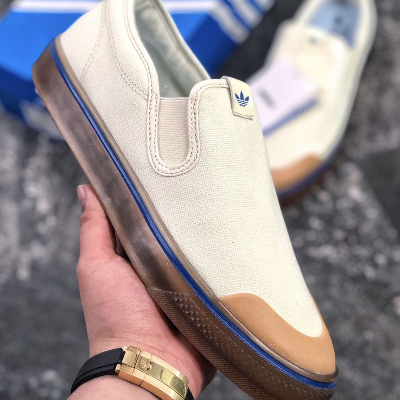 adidas slip on nizza