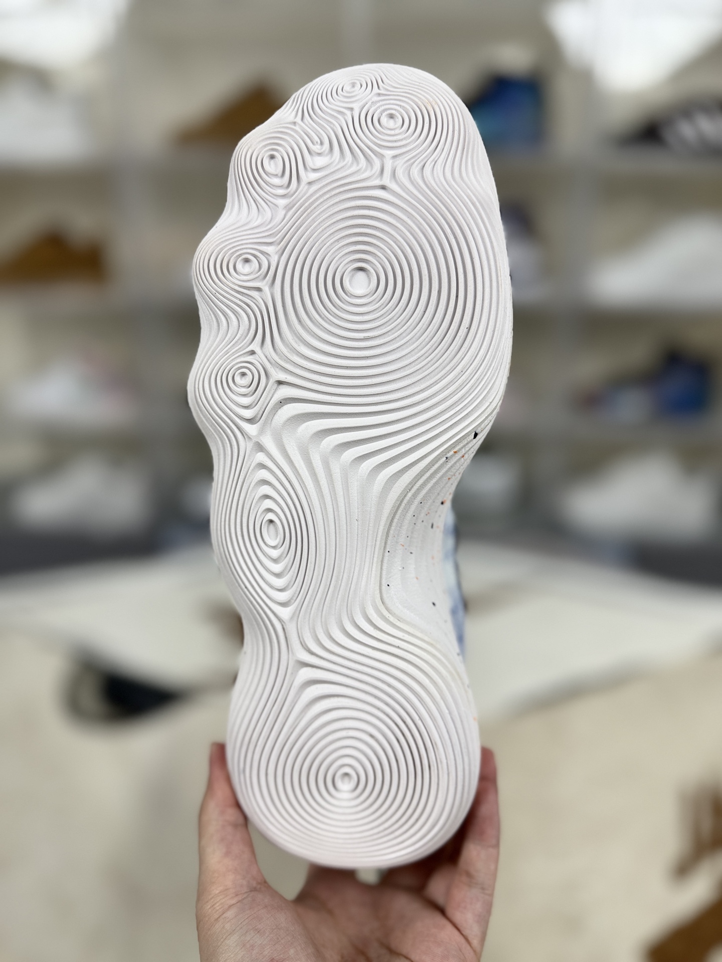 i1762972127569_220_0_4