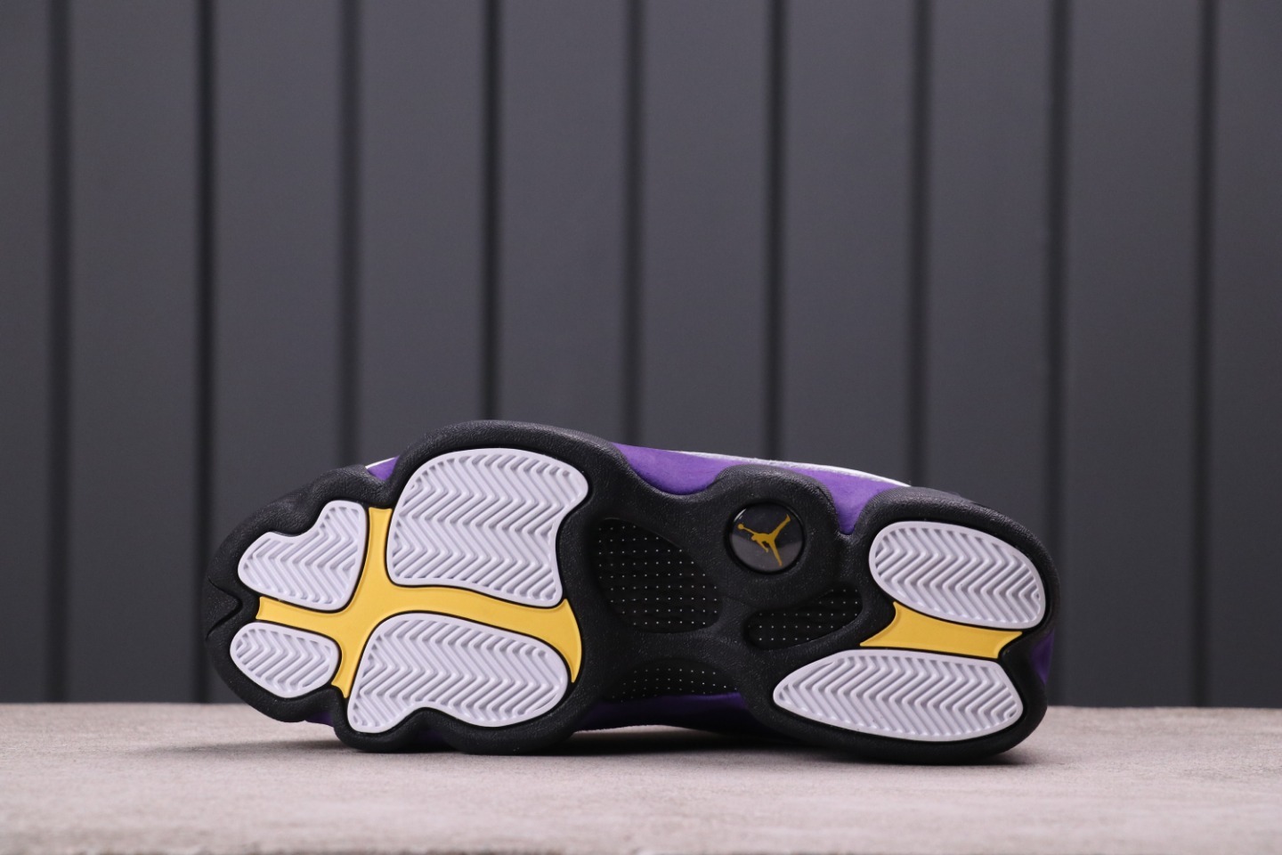 Air Jordan 13 170 (65).jpg