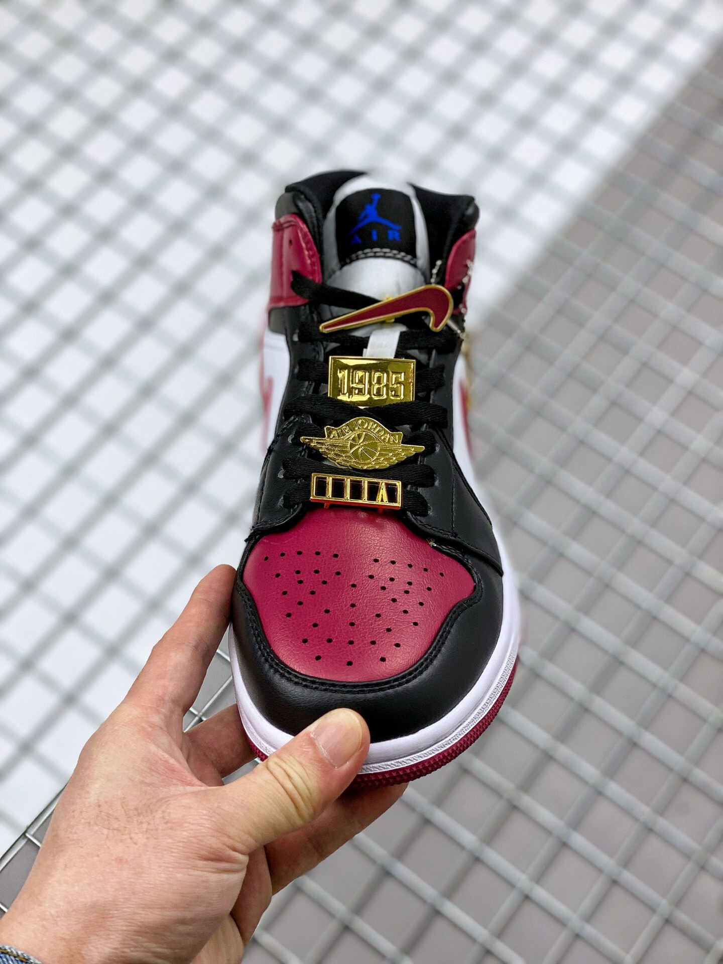 130 AJ1 Mid 36-45 (10).jpg