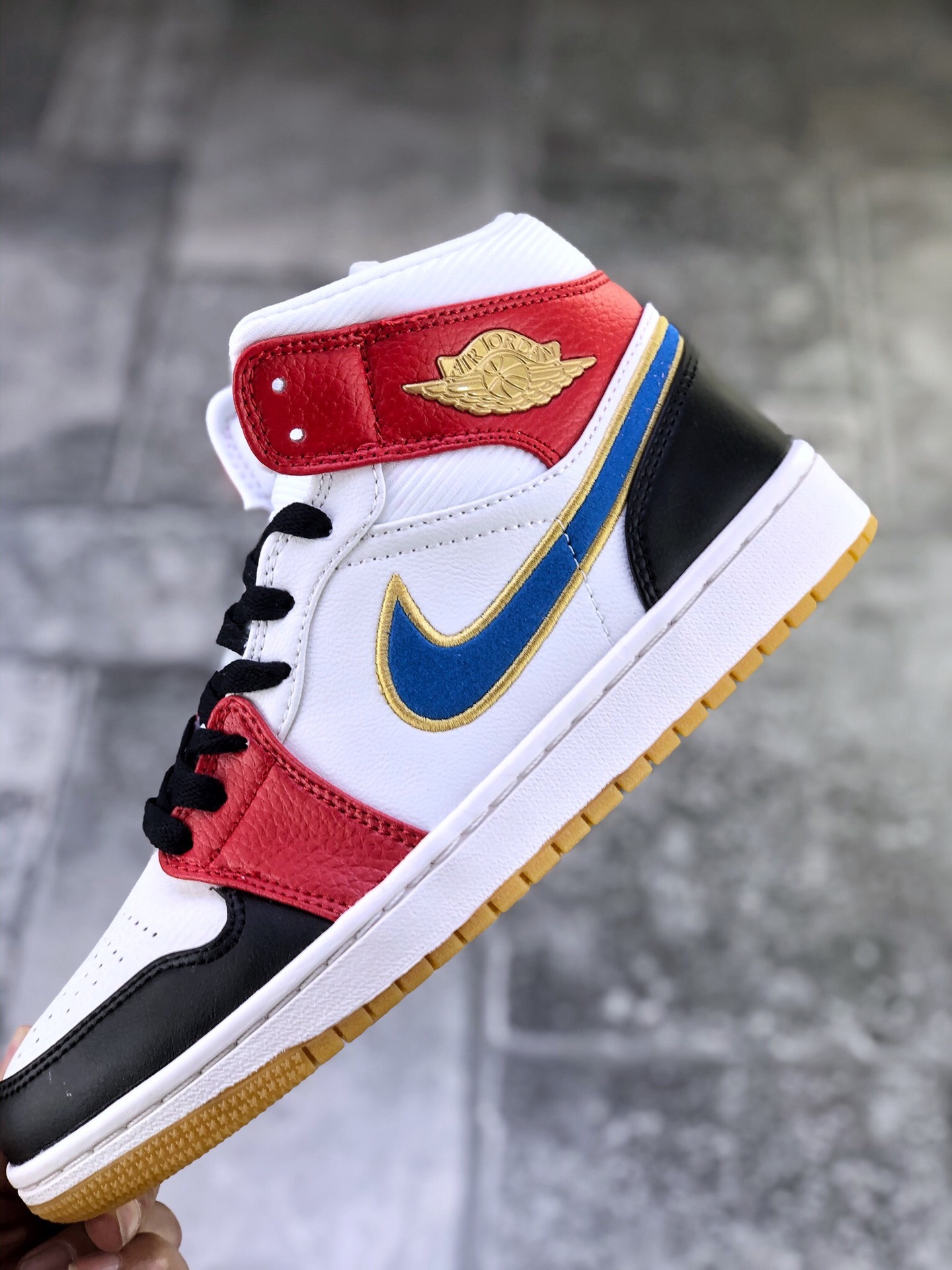 130 AJ1 Mid 36-45 (3).jpg